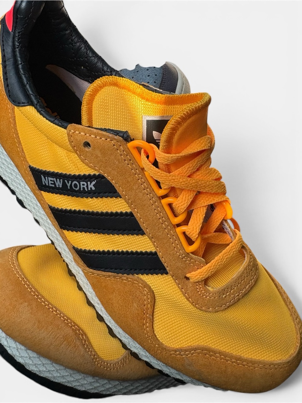 Adidas Originals New York “Taxi” FZ0738 Terrace Runner Sneaker Men’s 7/Women’s 8 - Picture 3 of 9